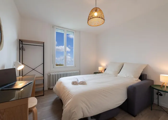 Lakaz - Maison - Jardin - Wifi * Laval (Mayenne)